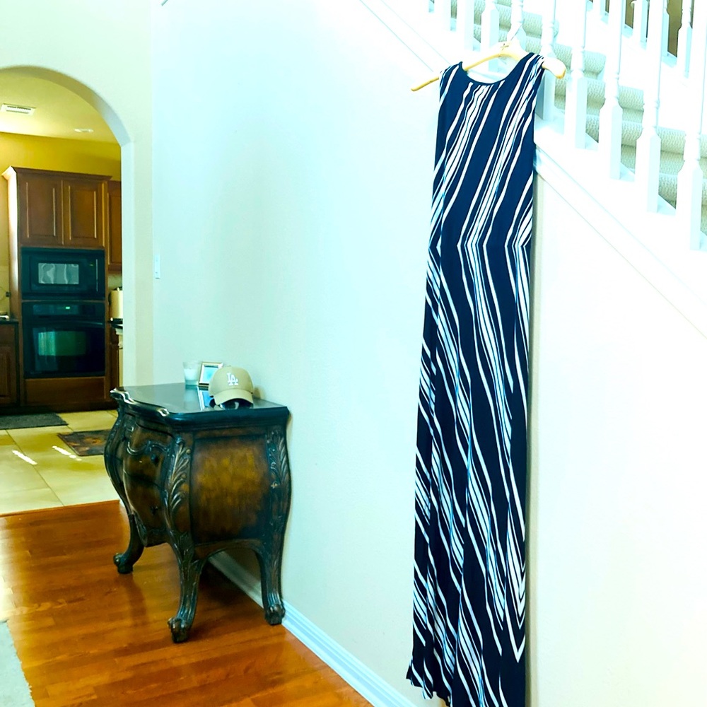 White House Black Market Dress